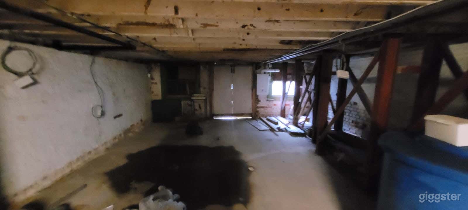 Old commercial Laundry Photo 3
