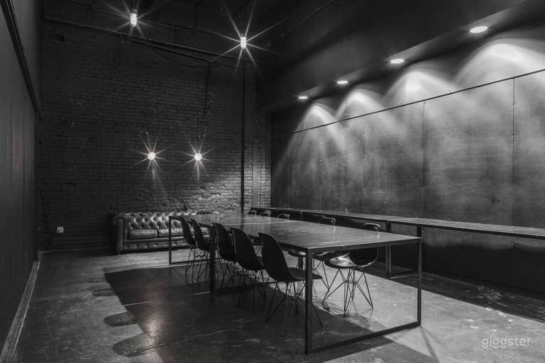  Modern industrial event space in old Montreal 