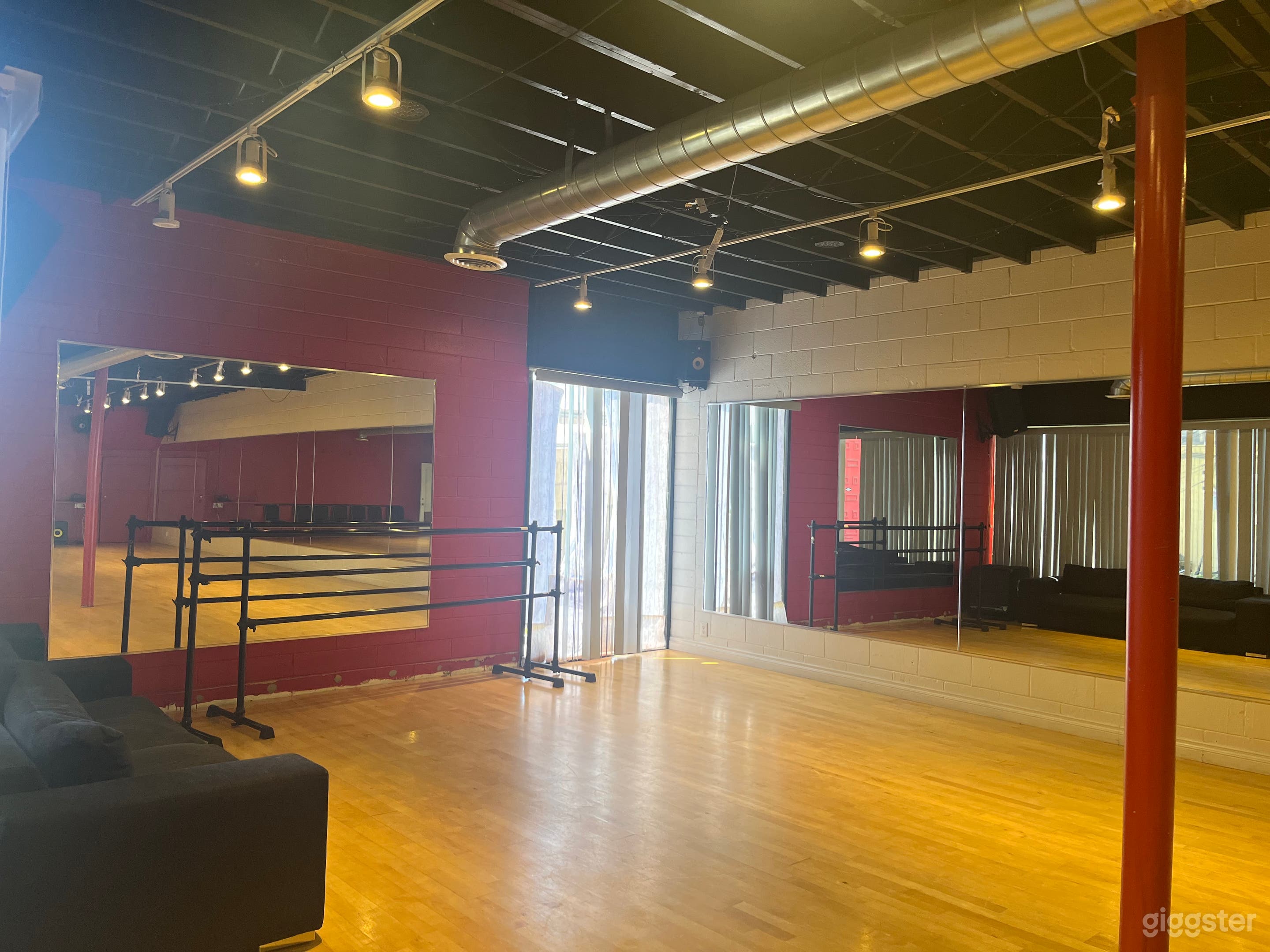 Latin Room 
1250 sq ft