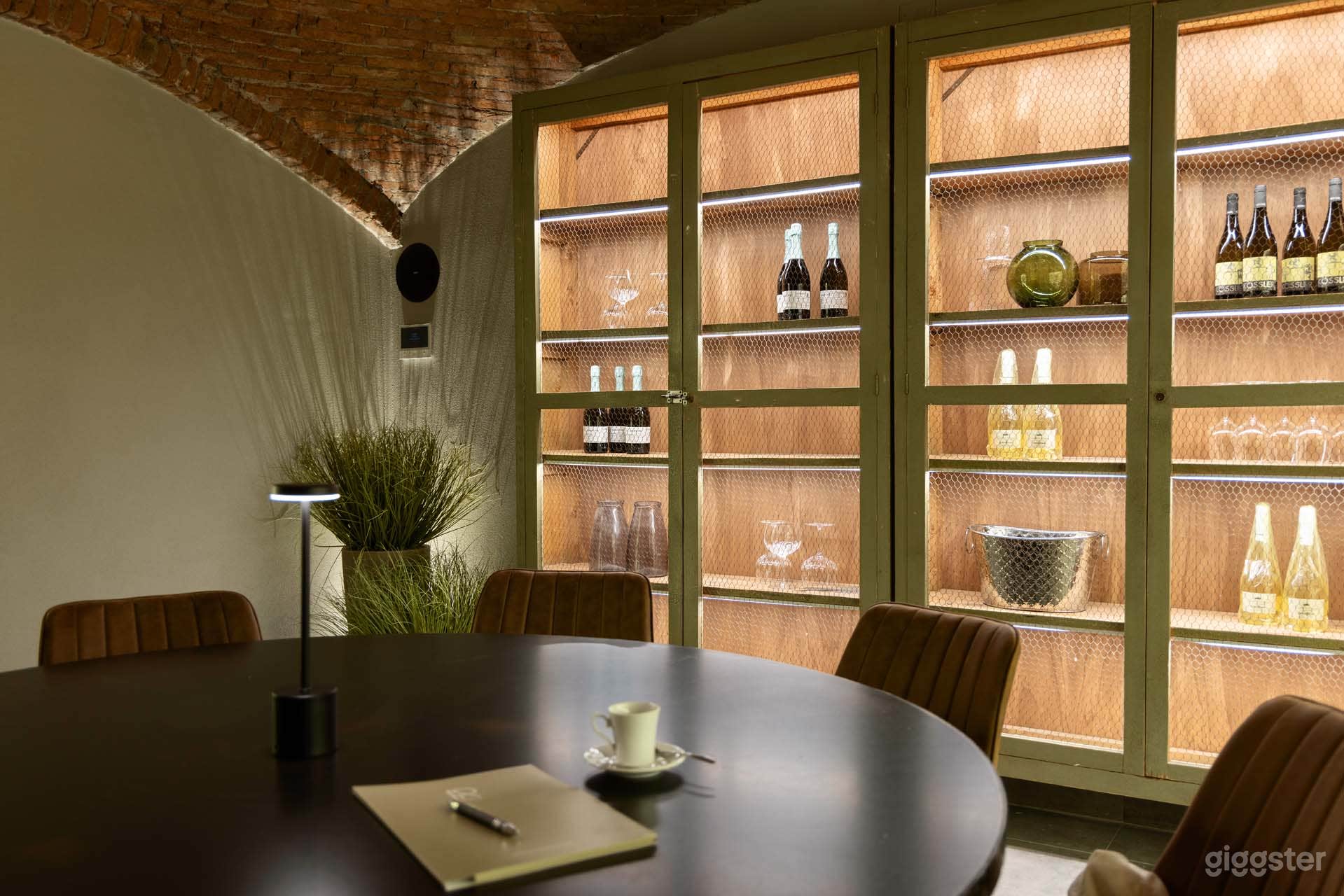 Foto di The Cave – Elegante Cantina e Sala Privata 3
