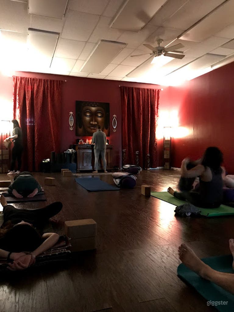  Cozy and Atmospheric Yoga Studio in New York 