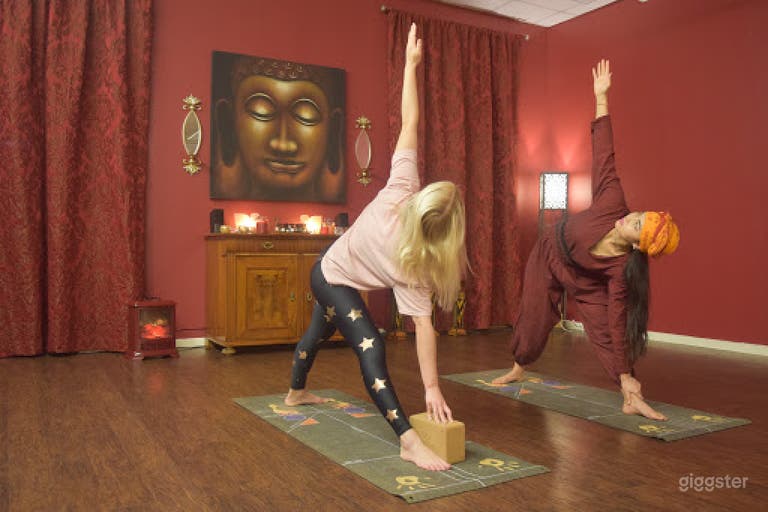  Cozy and Atmospheric Yoga Studio in New York 