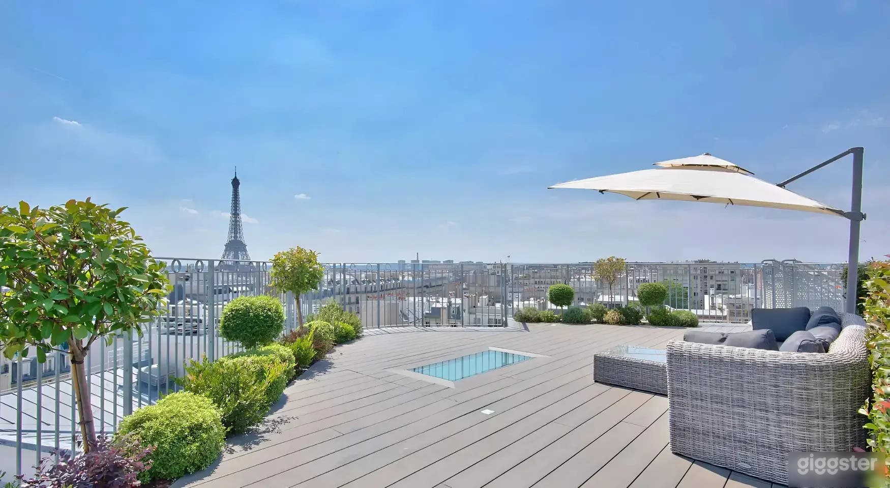 Le Rooftop Parisien Photo 1