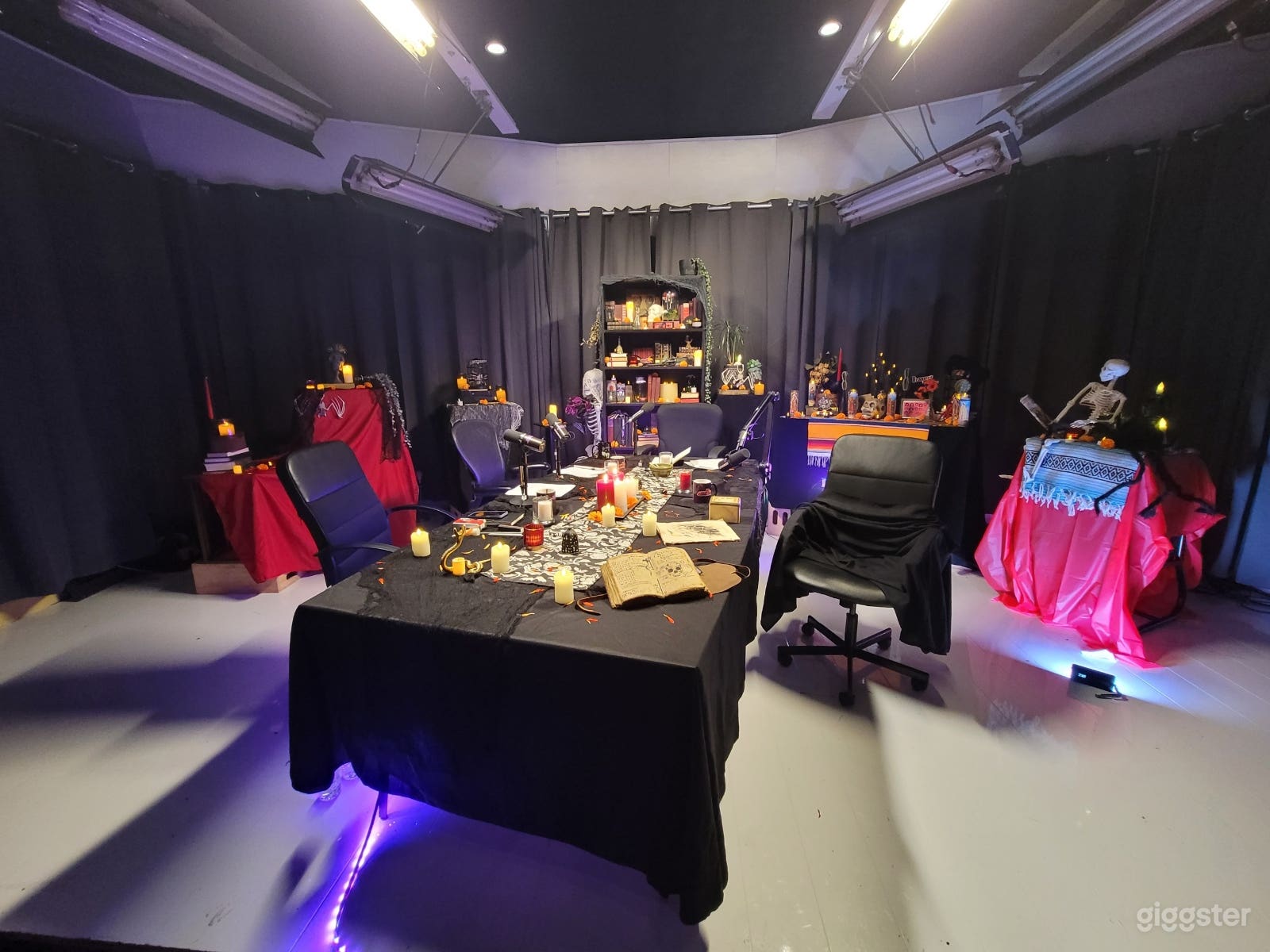 Podcast Studio &amp; Recoding Space (Fully Customizable)  Photo 4