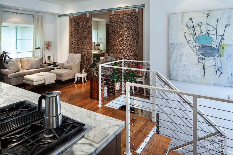  Open kitchen Main floor 