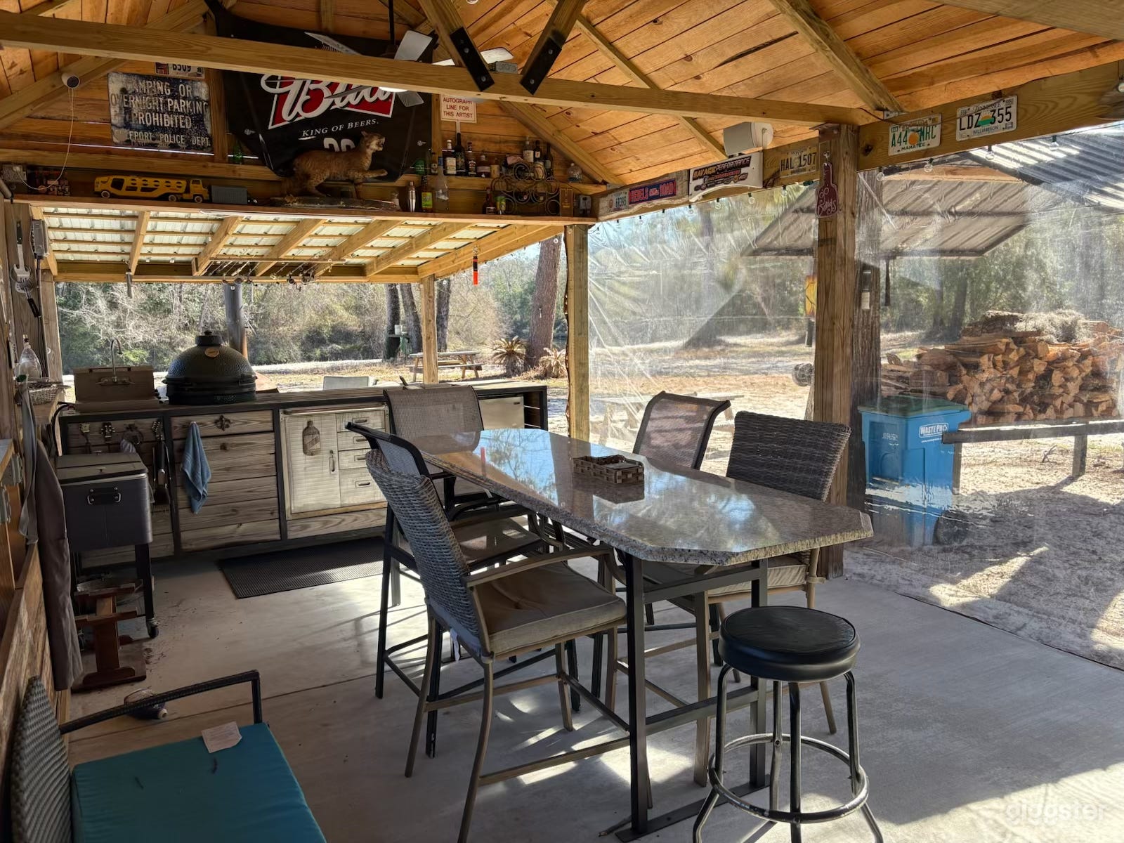 Scenic Riverfront Event Space Photo 1