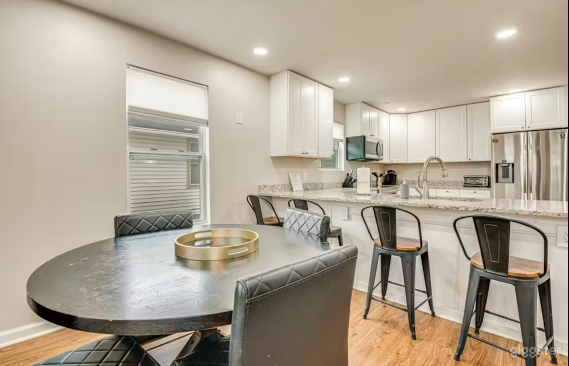 Charming Craftsman Style Atlanta Home Photo 4