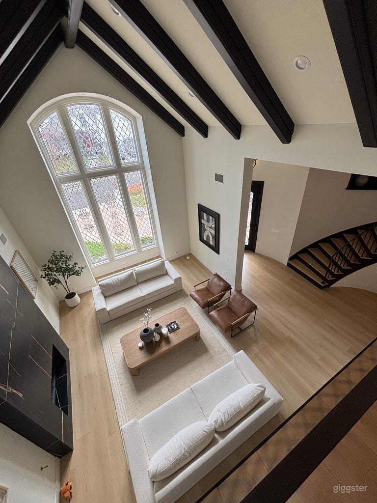  Luxury Estate w Tennis Court, Pool, Entertainment 