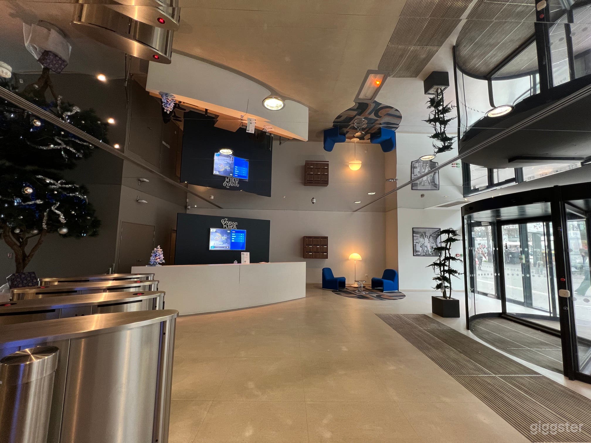 Espace de travail lumineux et moderne à Villejuif (BuyOut) Photo 1