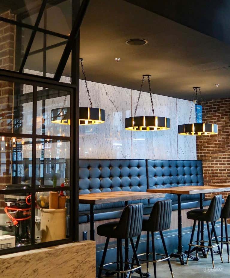  Upscale Italian Restaurant in Edmonton 