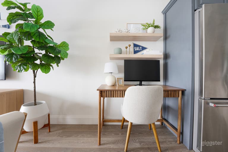  Dedicated Work Station 