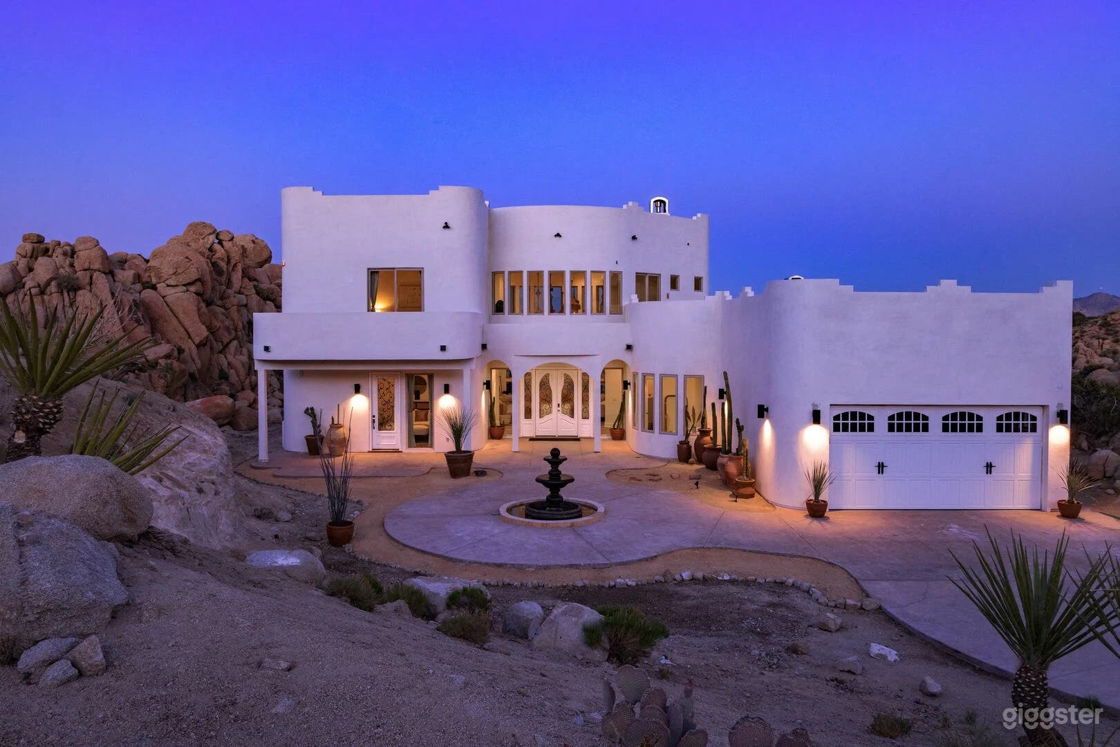 Casa Blanca  Photo 1