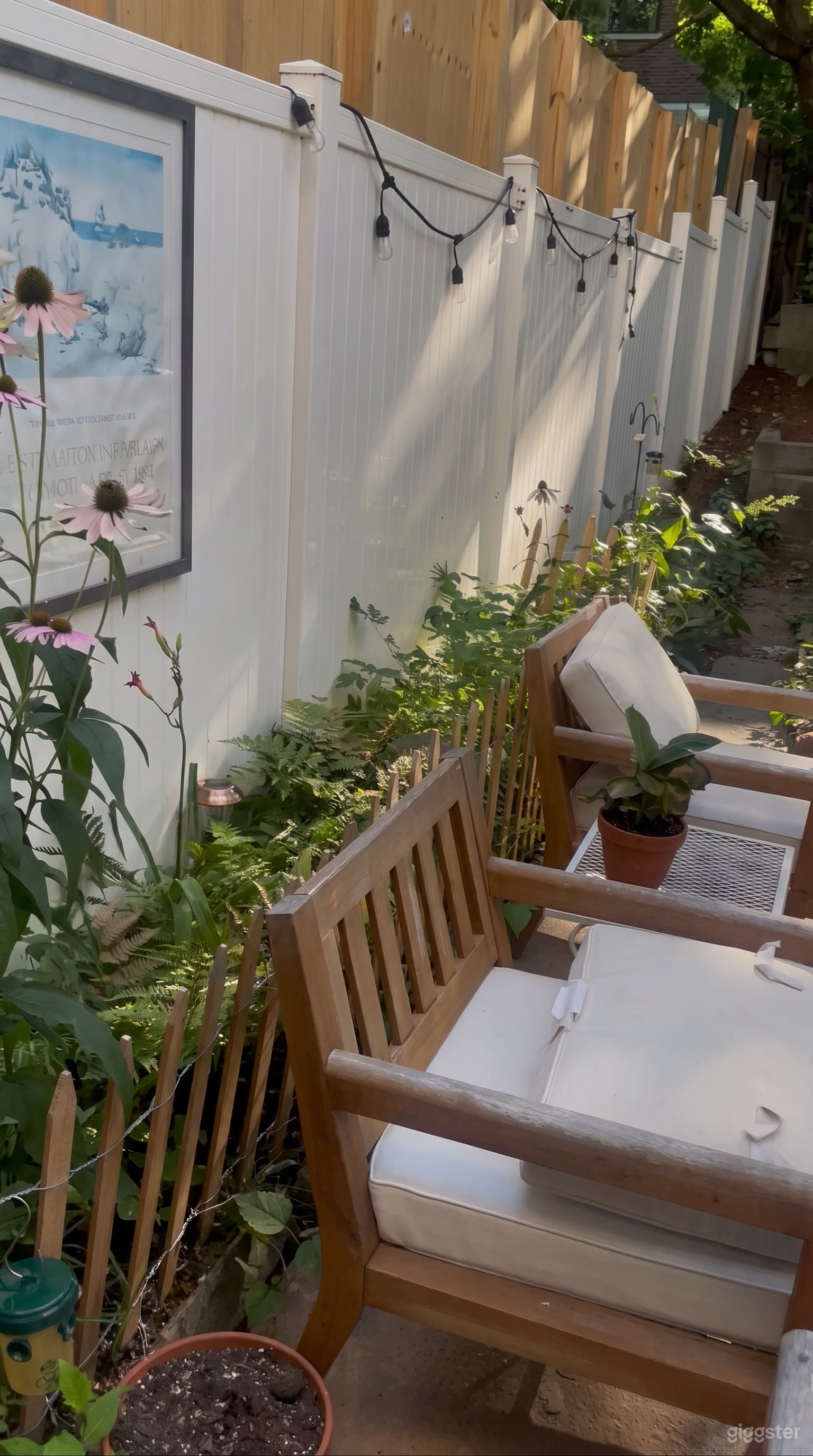 Clinton Hill Tranquil Surroundings Backyard Gem. Photo 3