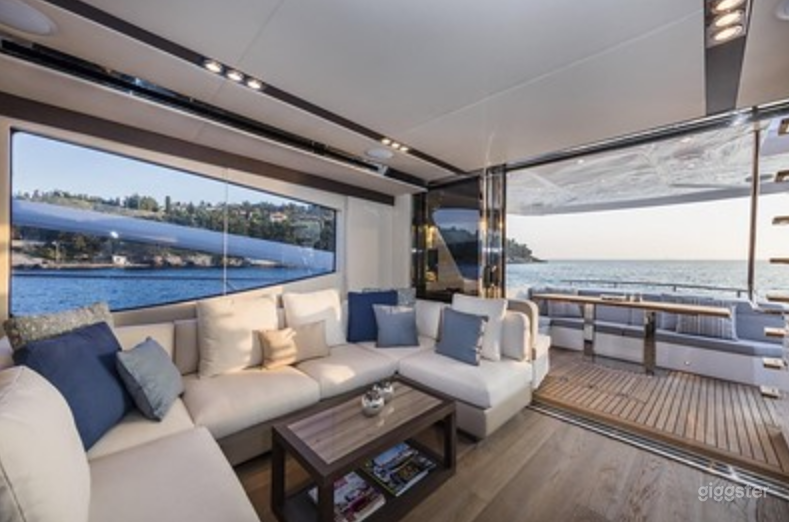 Exclusive 65FT NUMARINE 2017 Party Yacht Space Events with Jetski Included Photo 1