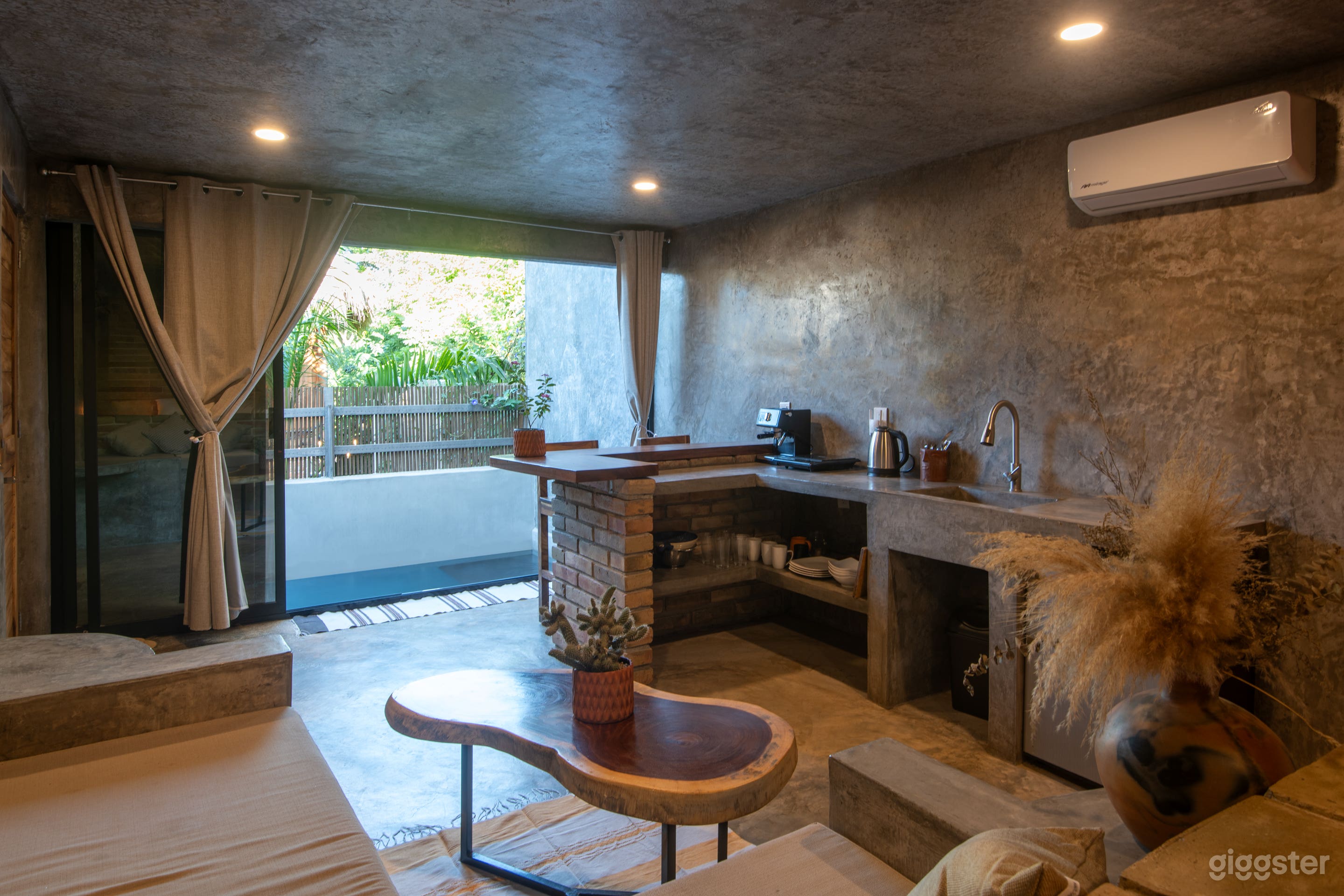 LOFT WITH PRÍVATE SWIMMINGPOOL Photo 3