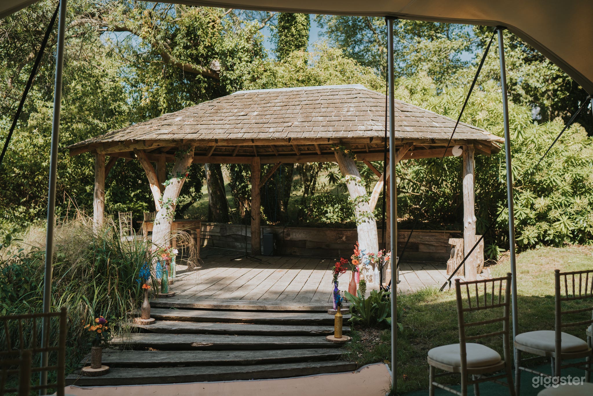 Gazebo Photo by Grace Elizabeth Photography