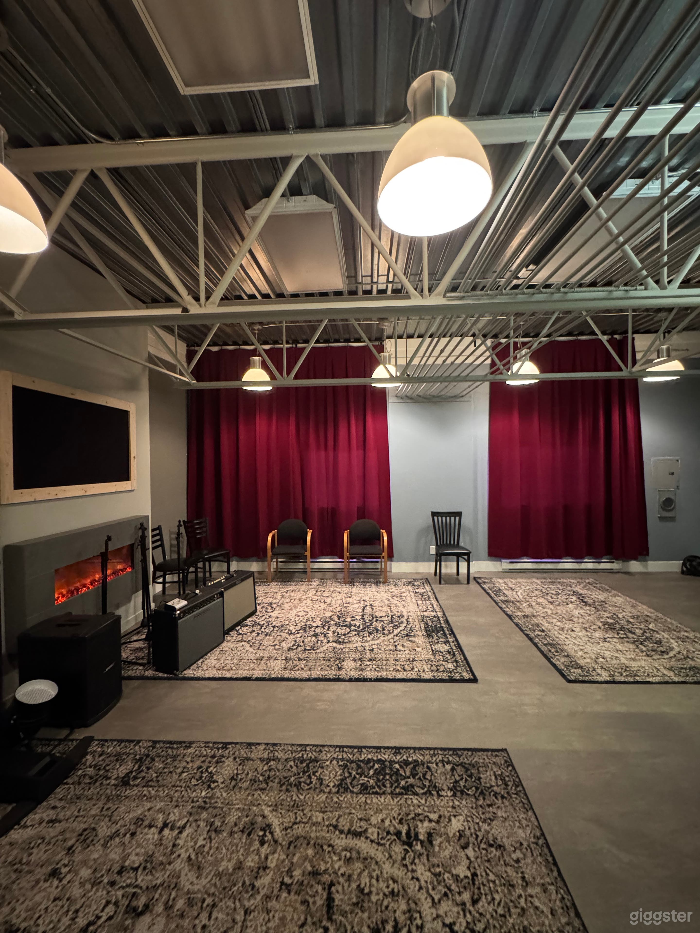 South Vancouver Live Music and Party Venue Photo 1