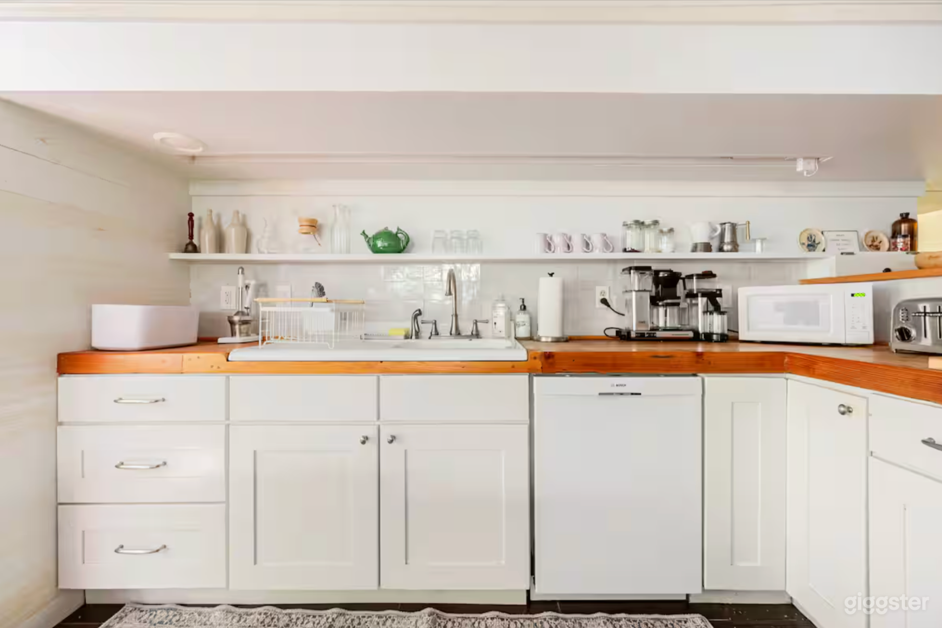 Wildflower Garden Cottage Photo 3