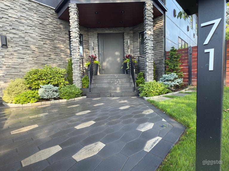  Front entry way 