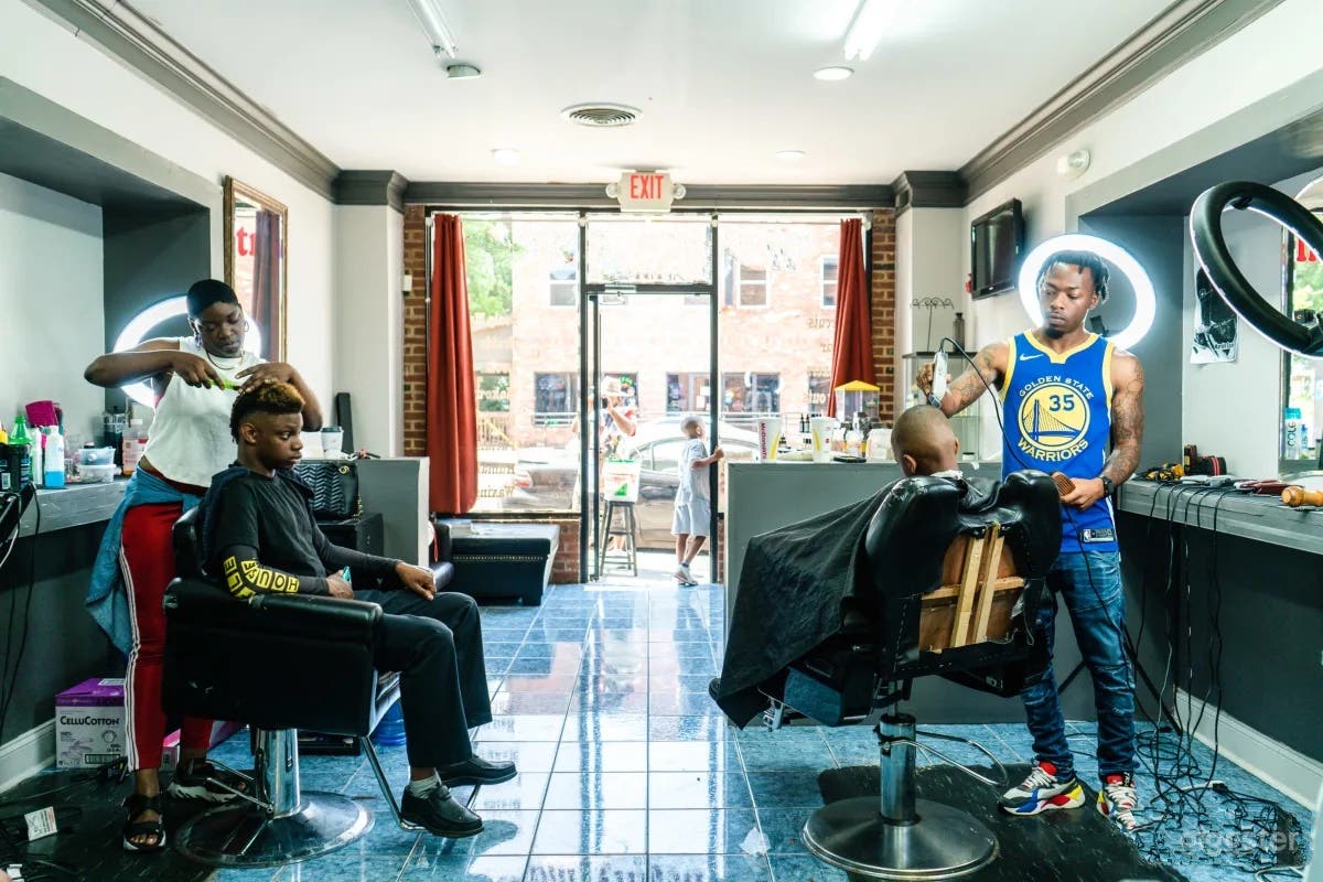 Spacious Upscale Salon for your Production Photo 1