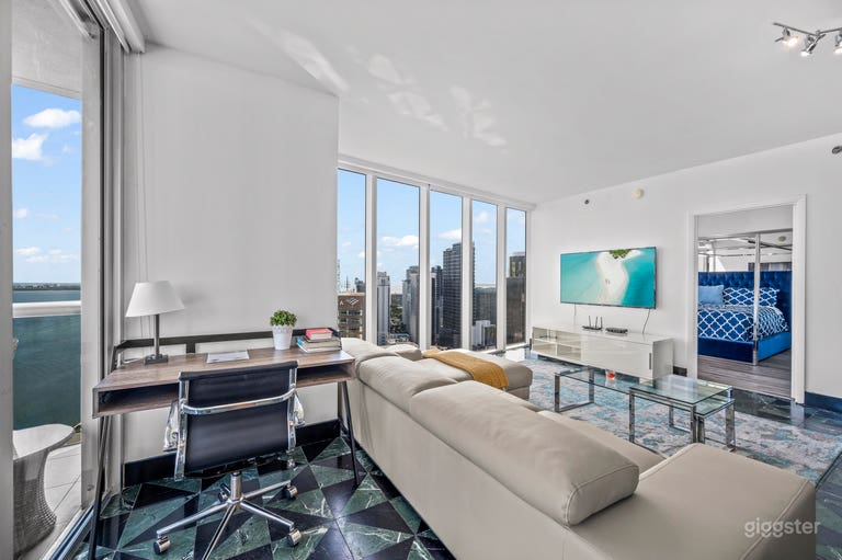  46th Floor Luxury Penthouse | Ocean Views | 2 Bed / 2 Bath 