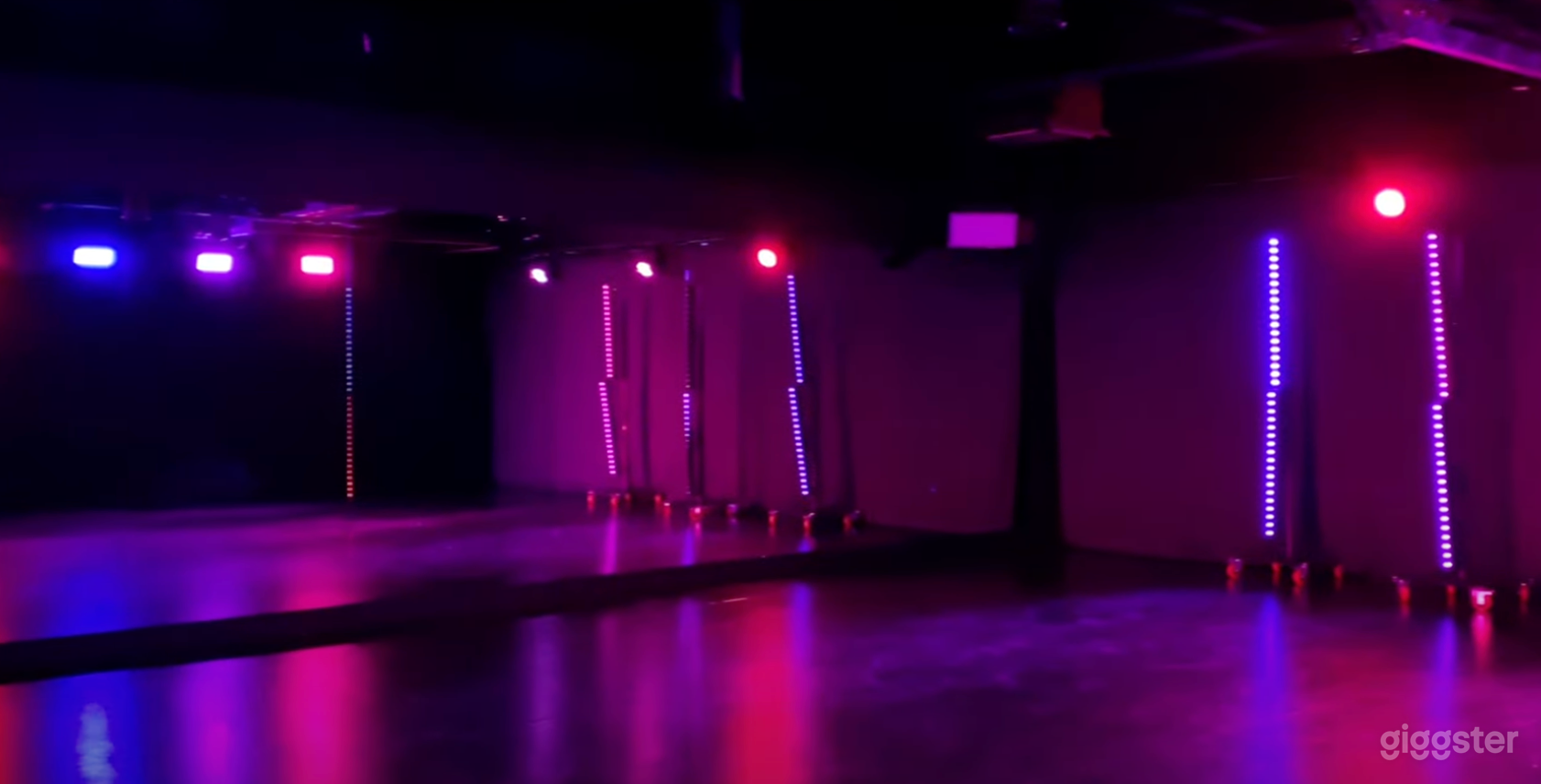 Fully equipped Dance/Photo/Film Studio Black Box Photo 4