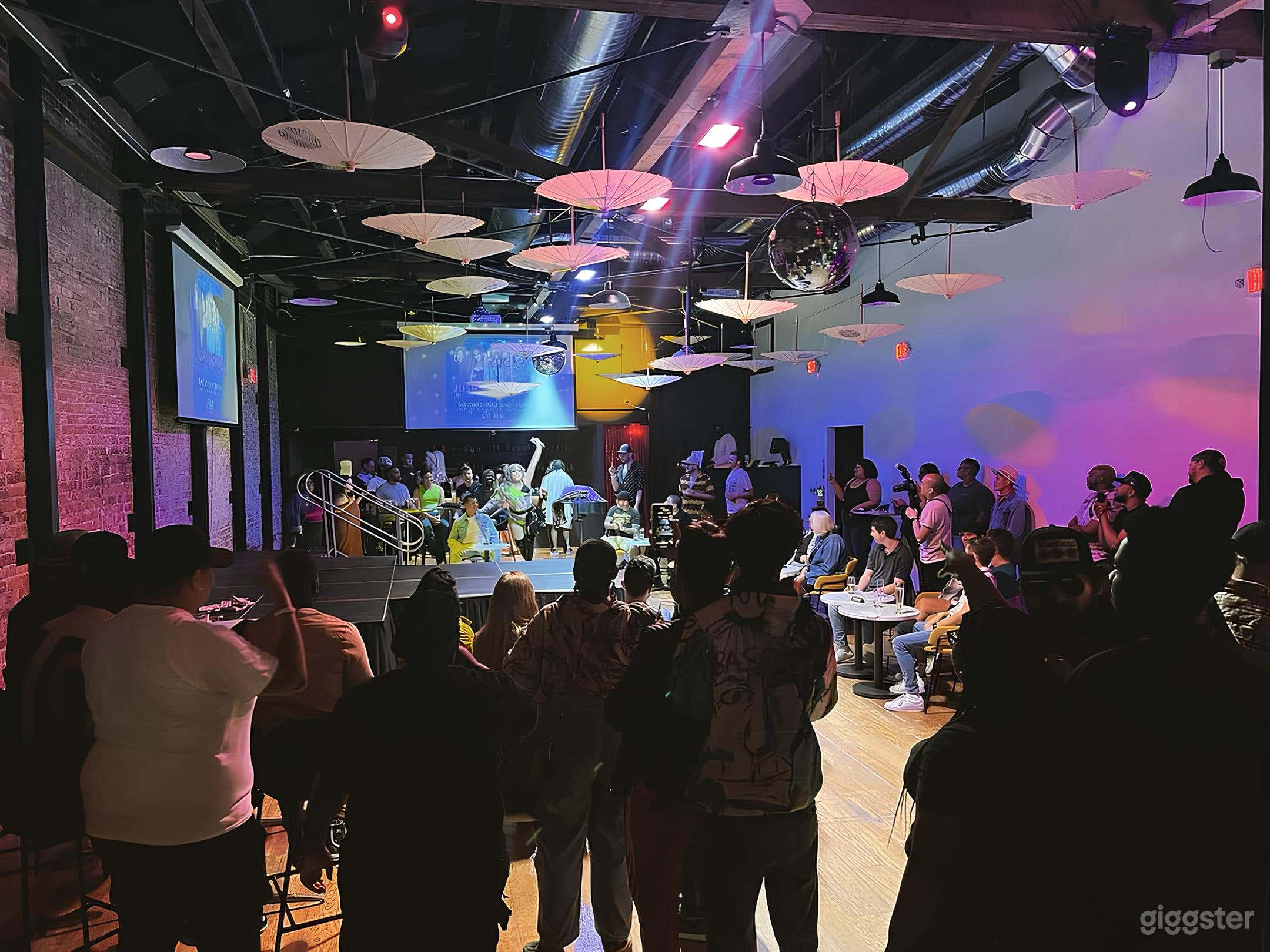 Oakland's Destination for Fun! Photo 3