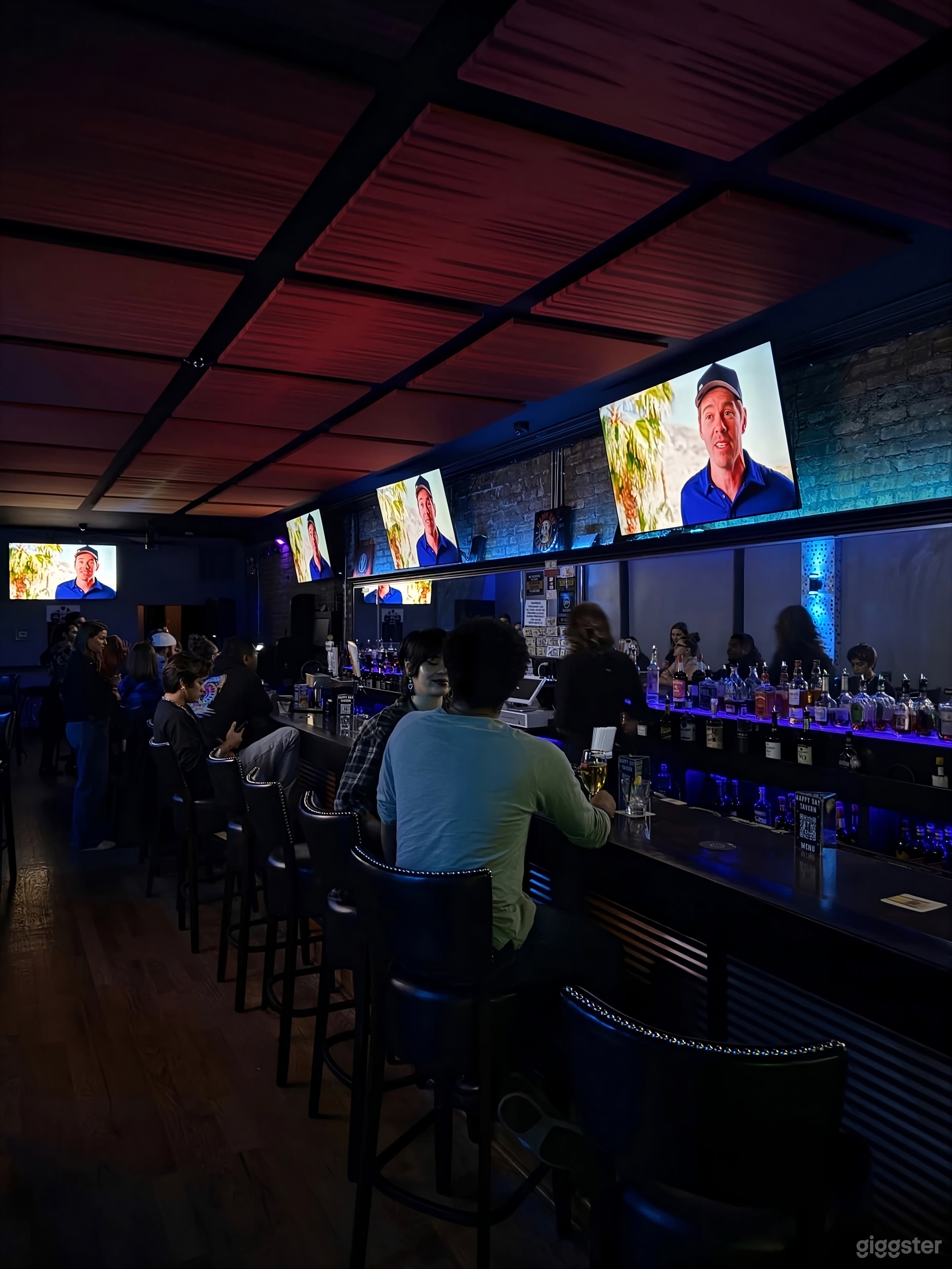 Bar | Tavern | Event Space in Chicago Photo 2