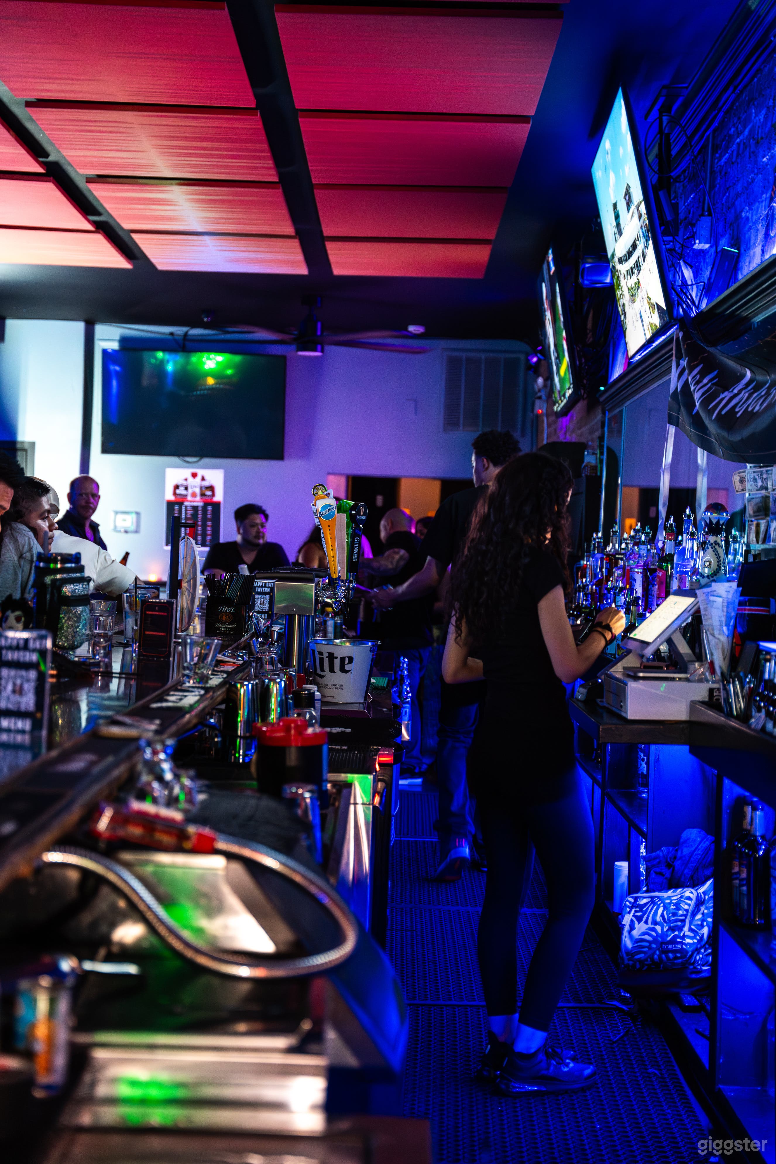 Bar | Tavern | Event Space in Chicago Photo 3