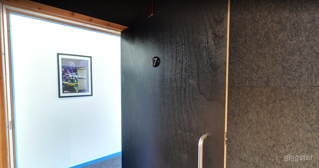 Music Room 7 in Birmingham Photo 2