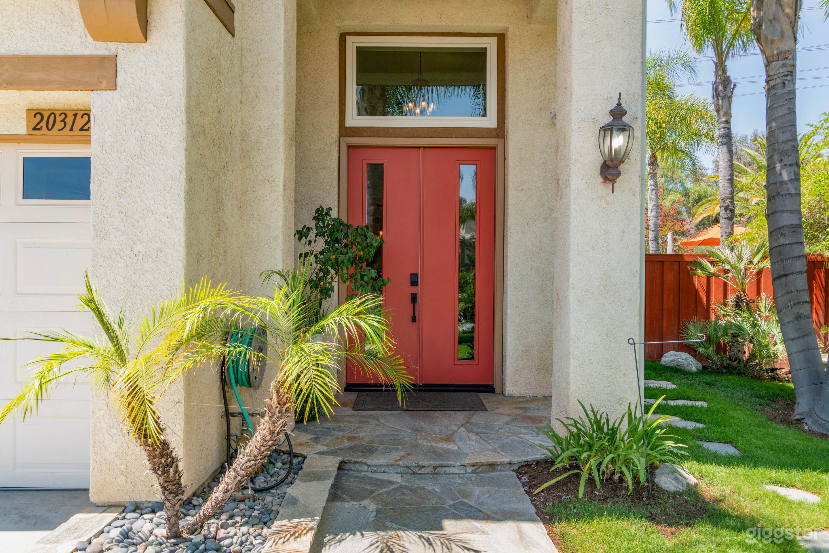 Private oasis just outside the city Photo 2