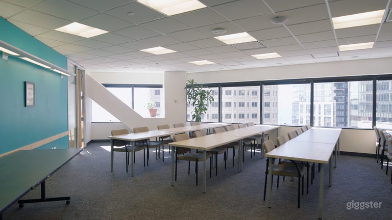  Sunset Beach: Spacious Meeting Space w/ City Views 