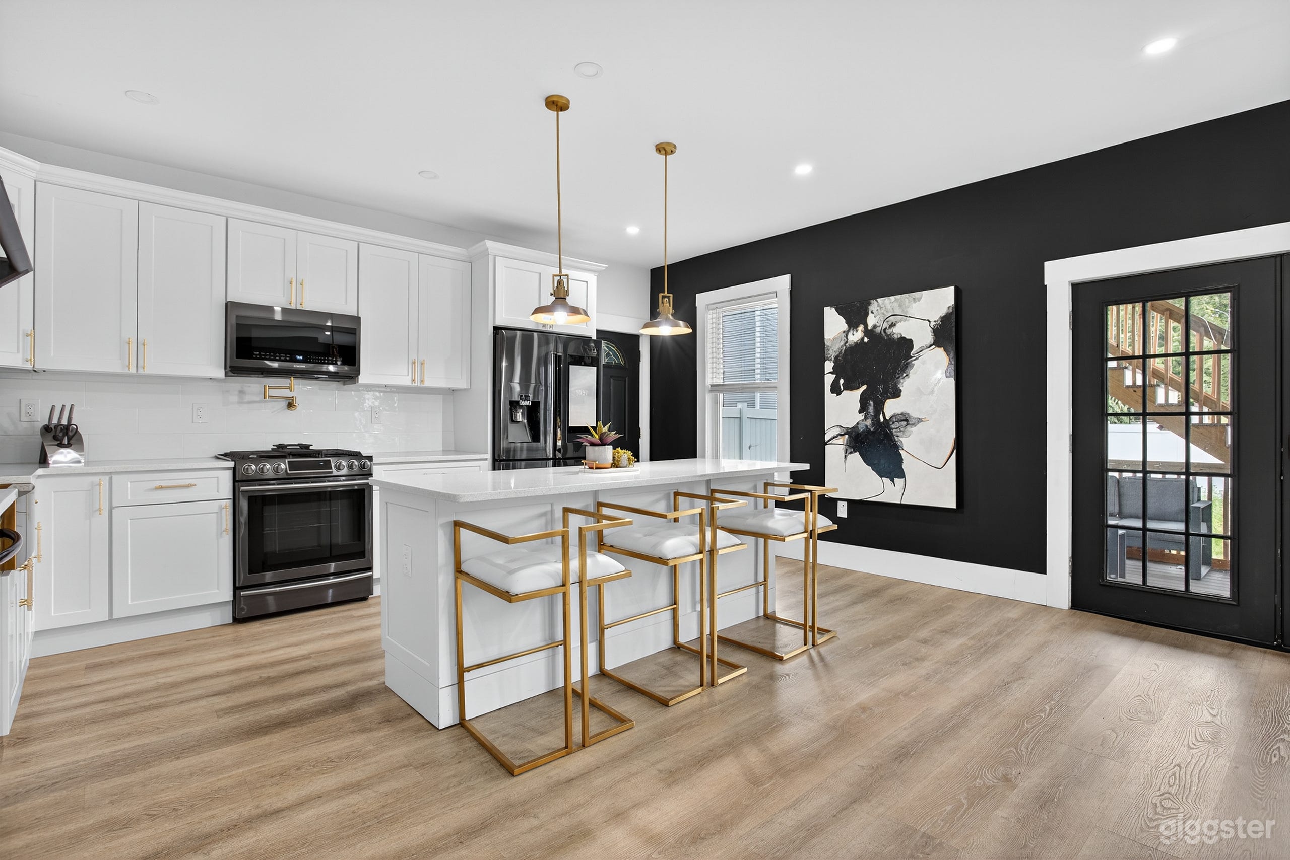 Modern victorian house in Boston Photo 3