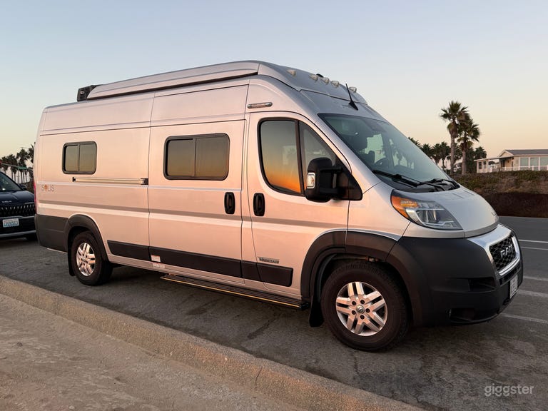  Mobile Production Base, Green Room, Dressing & Camera Van 