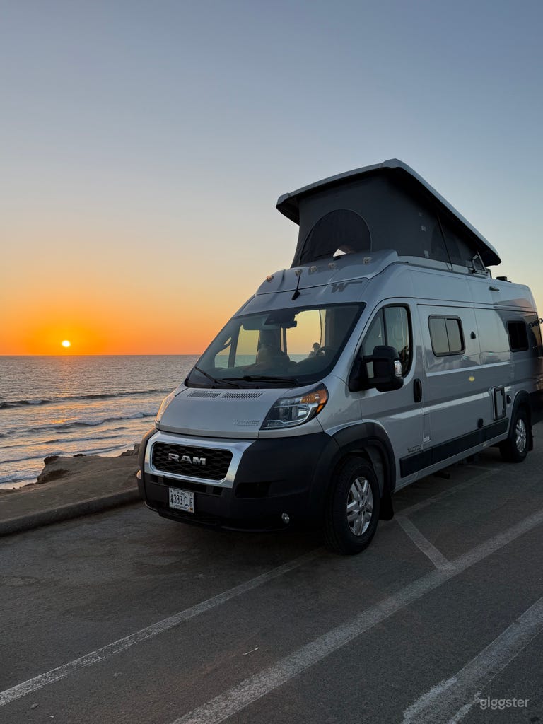  Mobile Production Base, Green Room, Dressing & Camera Van 