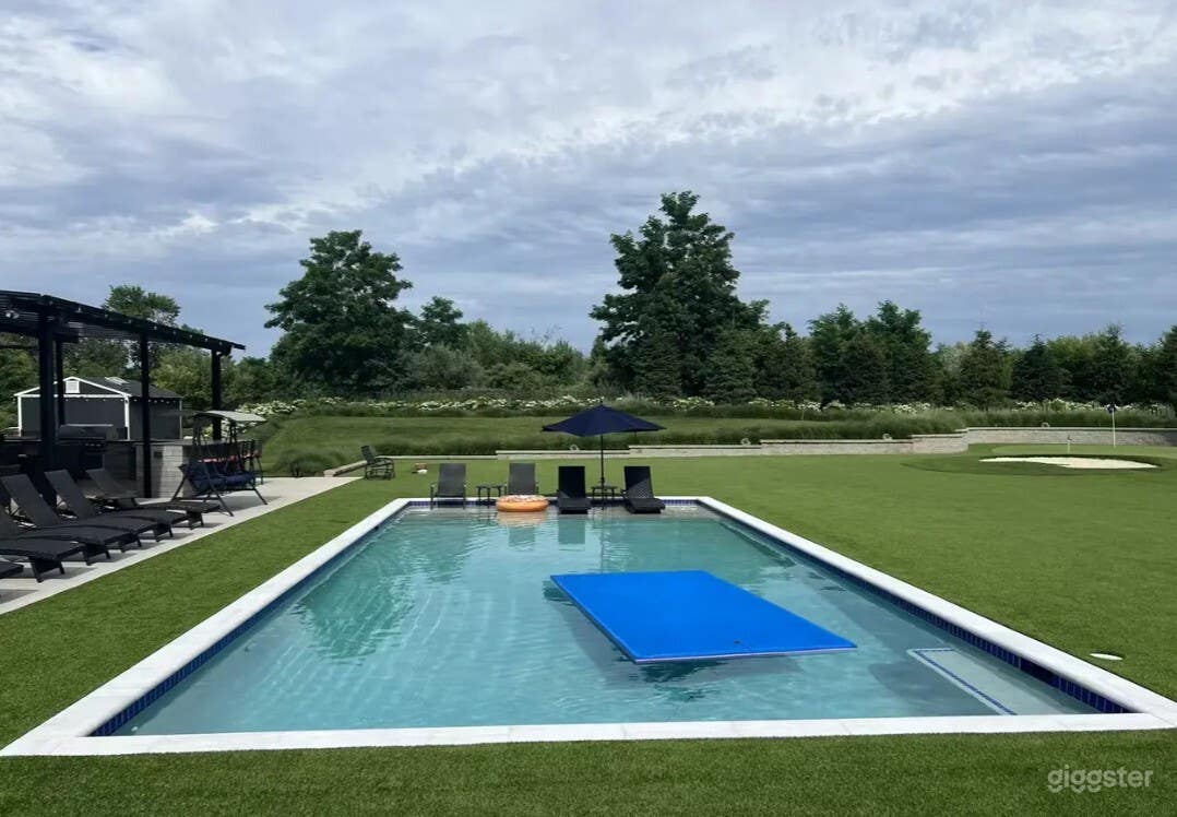 Ultimate Summer Pool Photo 3