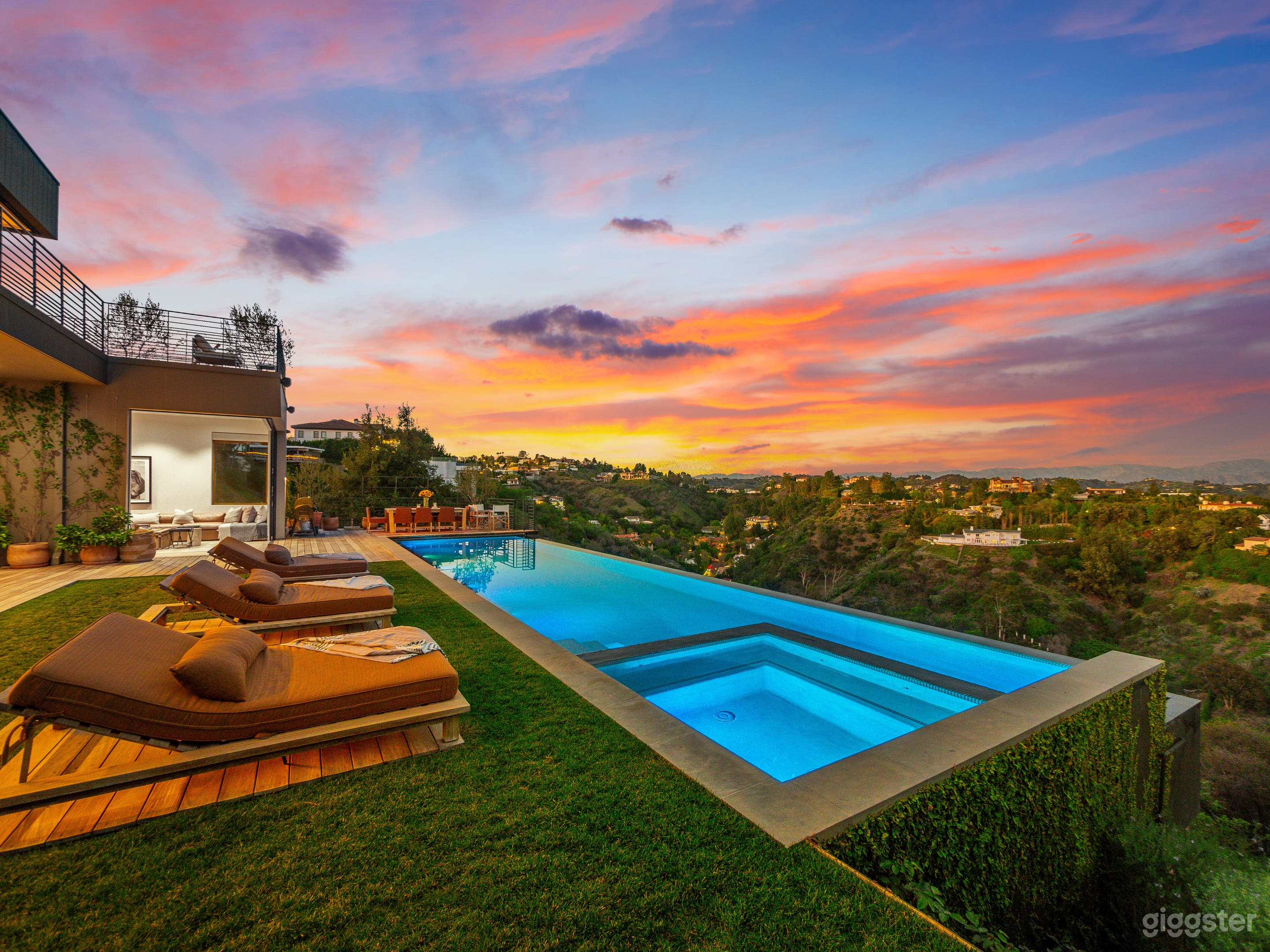 Bel-Air Estate w/ World-Class Views &amp; Amenities Photo 4