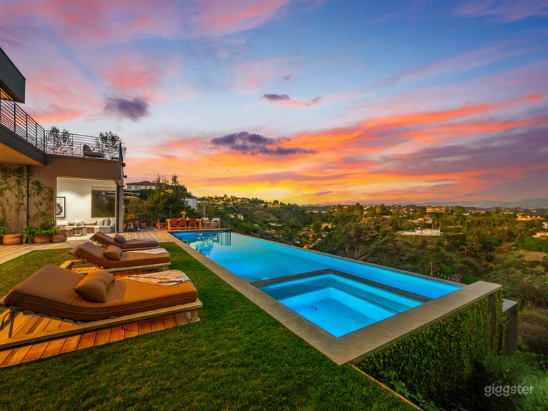  Bel-Air Estate w/ World-Class Views & Amenities 