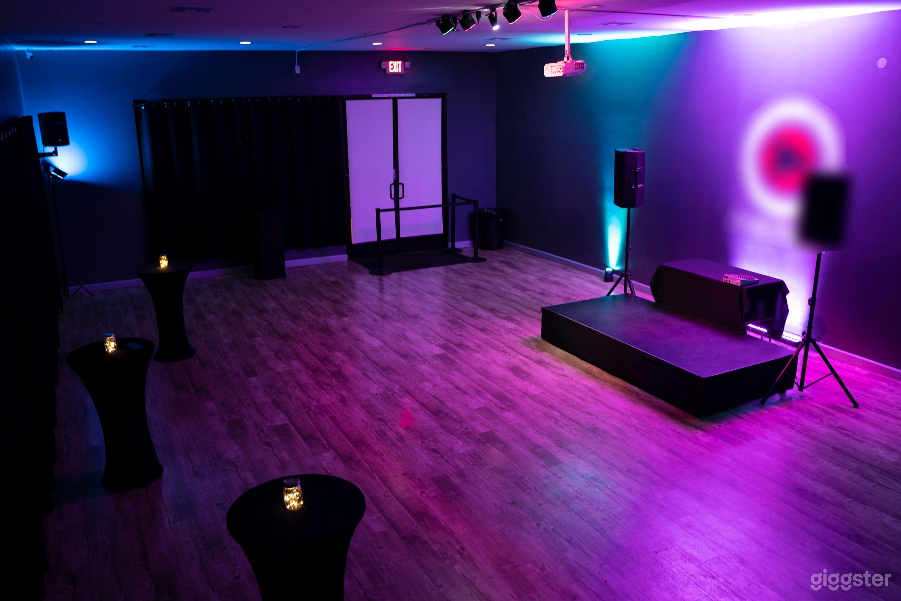 Creative Space Private Event Party Meeting Concert Photo 1