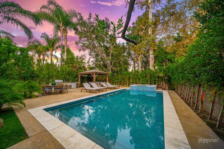  Modern Sherman Oaks Villa with Heated Pool & Outdoor Lounge 