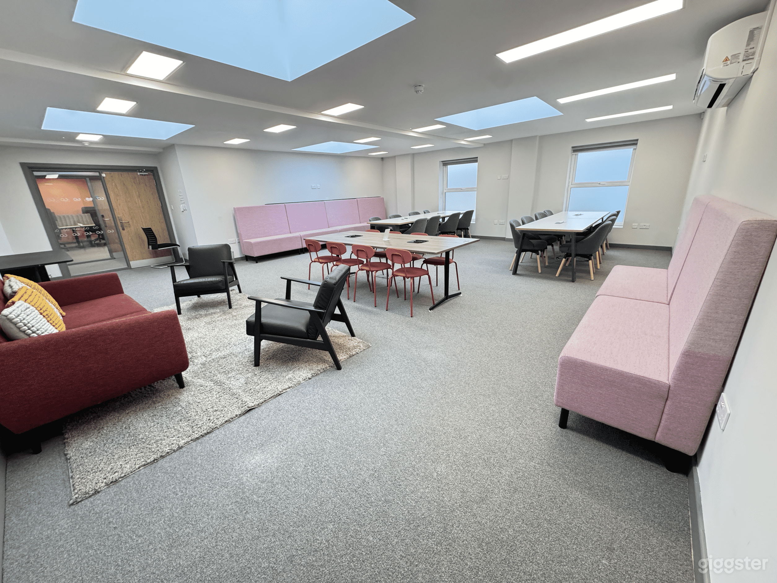 Award-Winning Business Hub in Croydon Photo 2