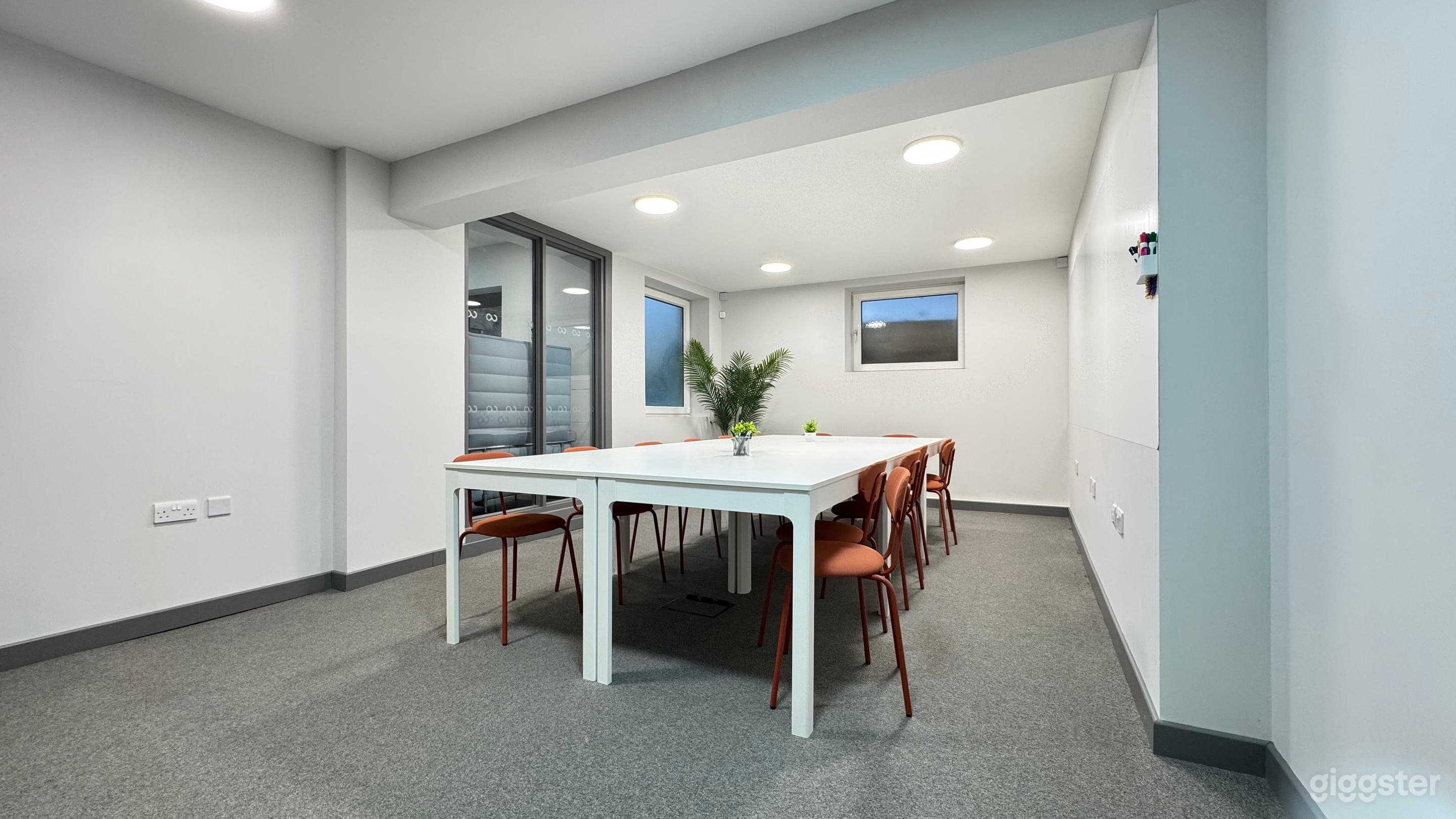 Award-Winning Business Hub in Croydon Photo 3