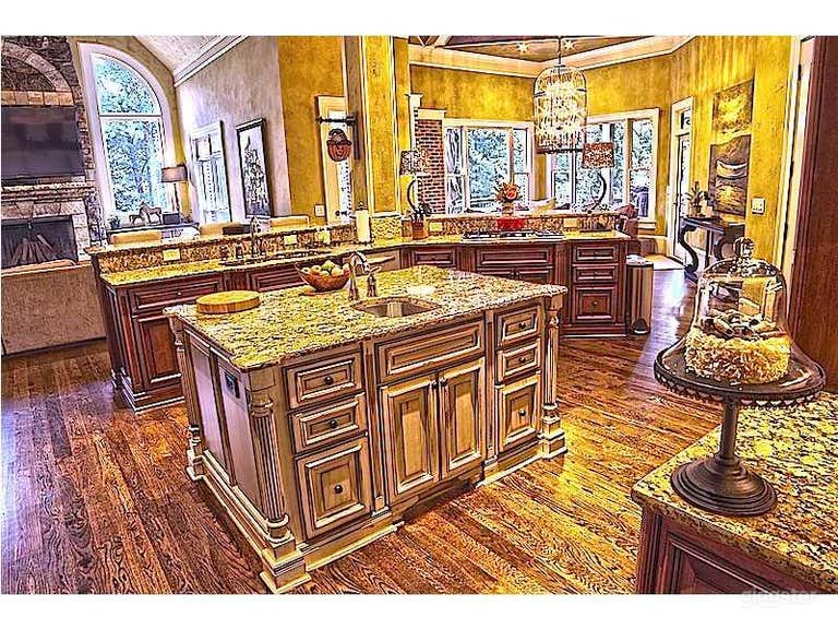  Sublime Luxury and Amazing Outdoor Living 