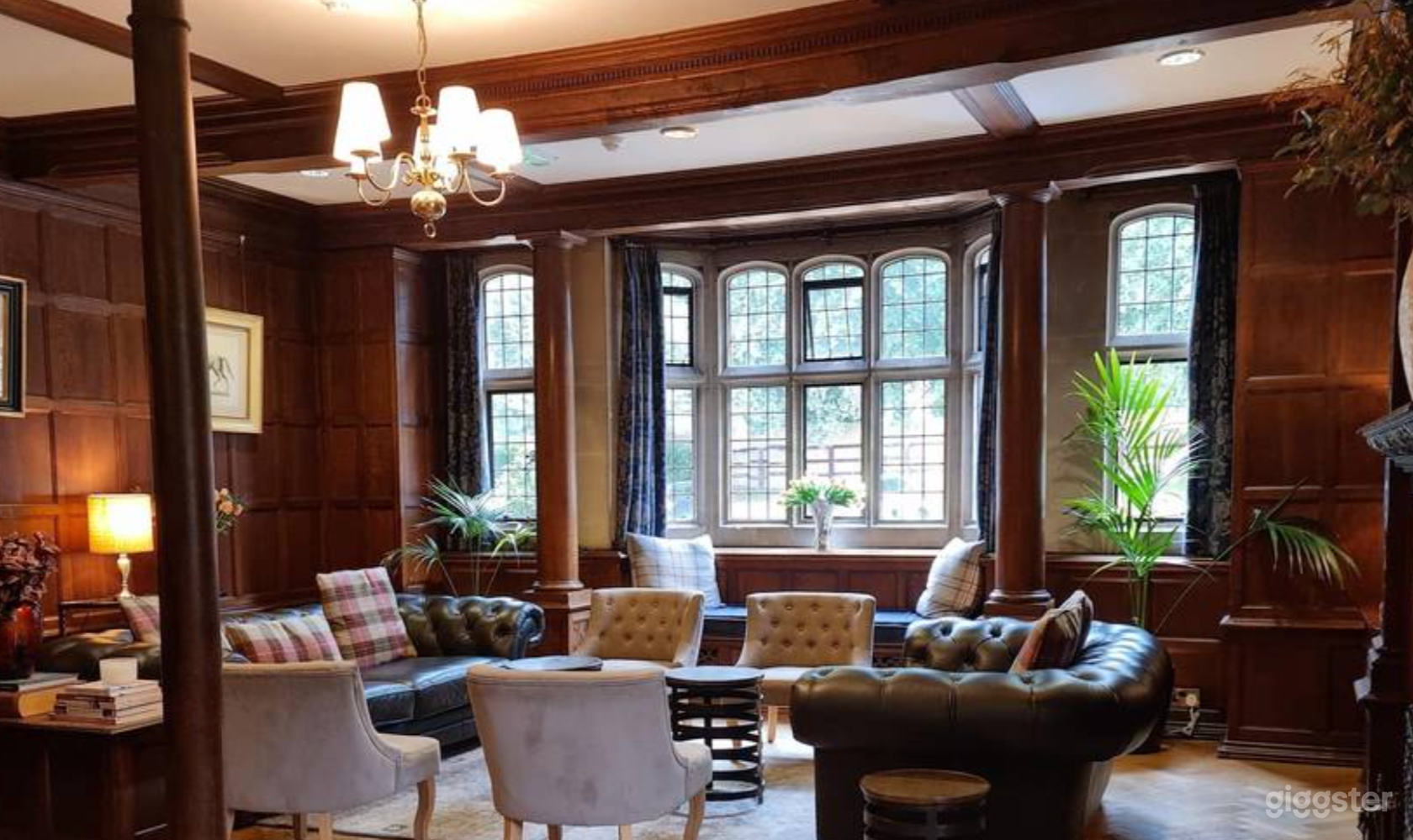 Relaxed Open Library Photo 1