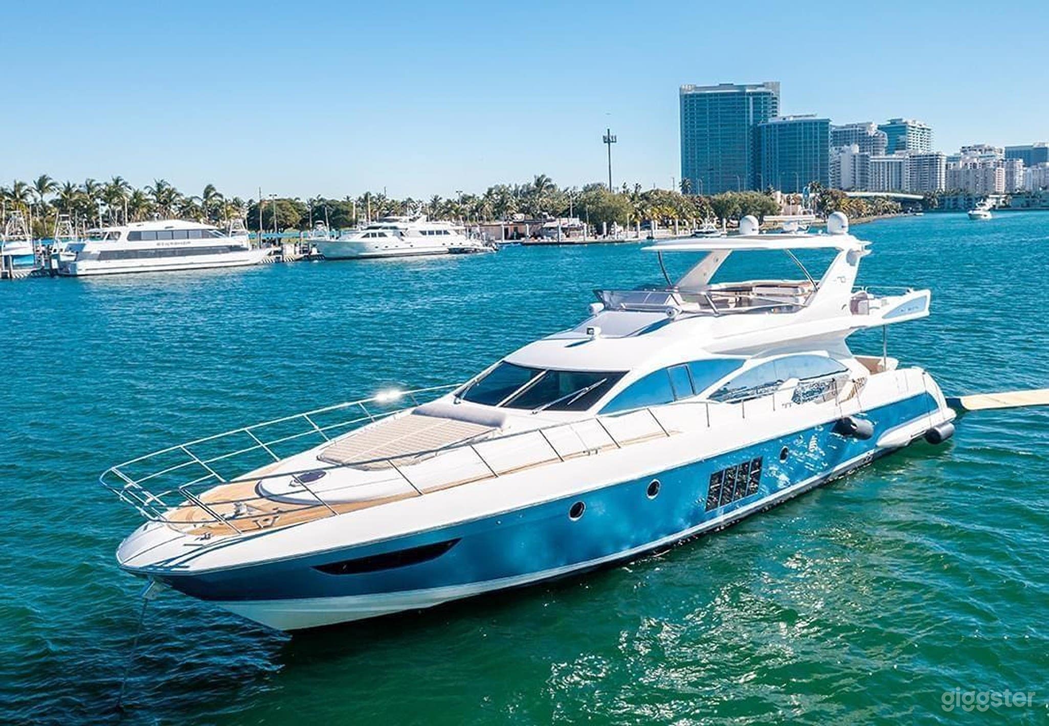 70' AZIMUT YACHT FLY | BLUE Photo 1