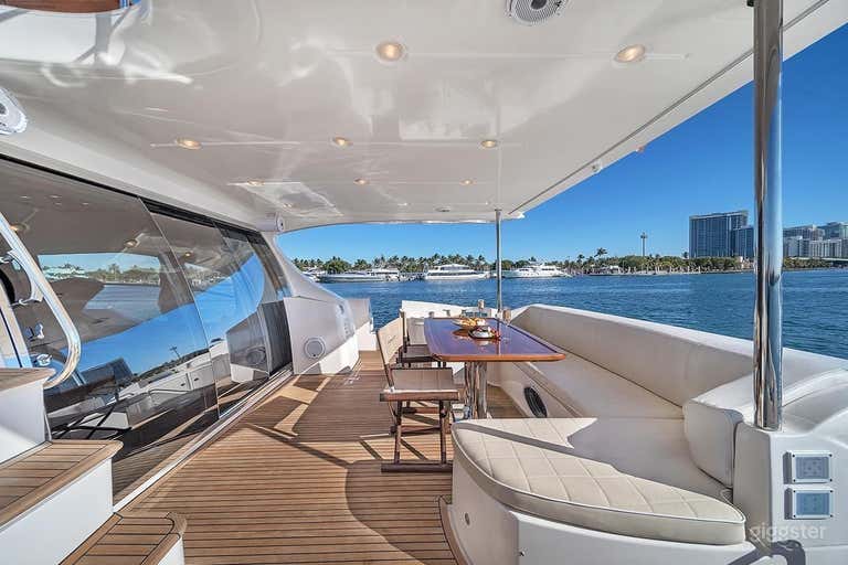  70' AZIMUT YACHT FLY | BLUE 