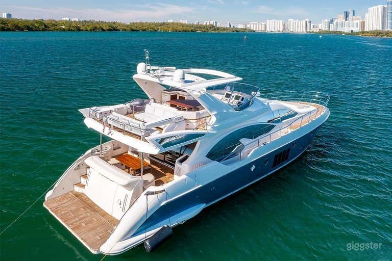  70' AZIMUT YACHT FLY | BLUE 