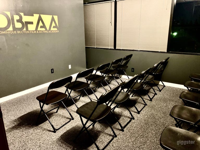  The Creative Haven: Premier Office Space  