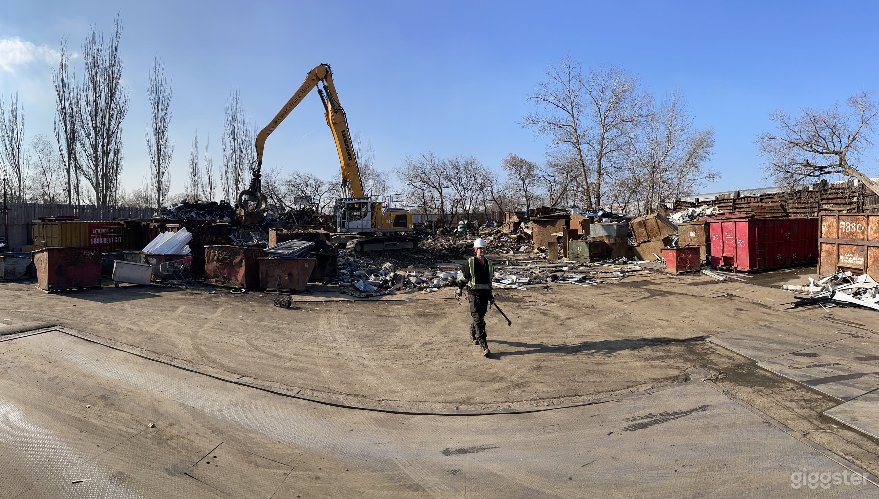 Scrap Metal Junkyard Set for Photo Shoot/Filming Photo 2