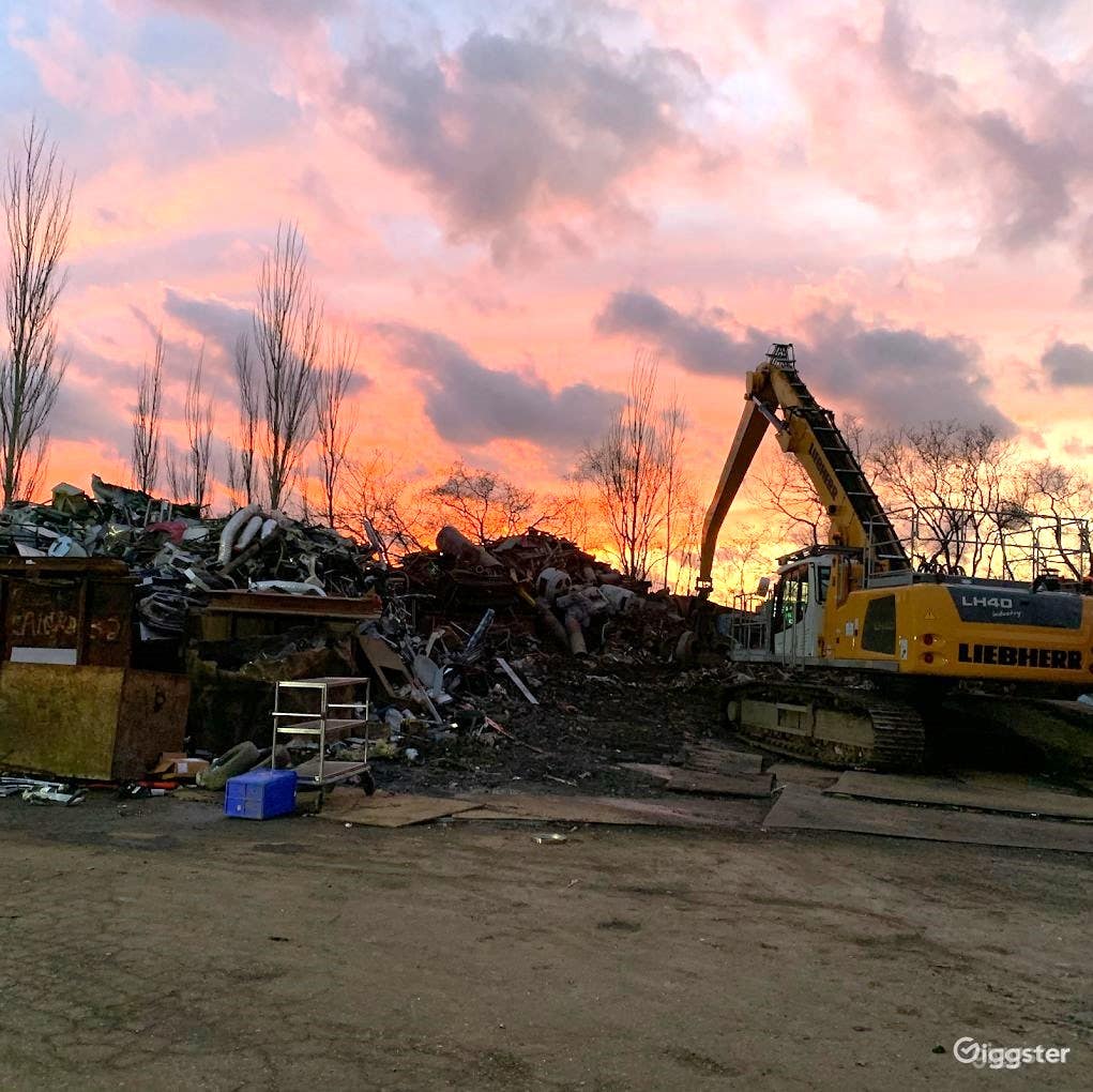 Scrap Metal Junkyard Set for Photo Shoot/Filming Photo 1